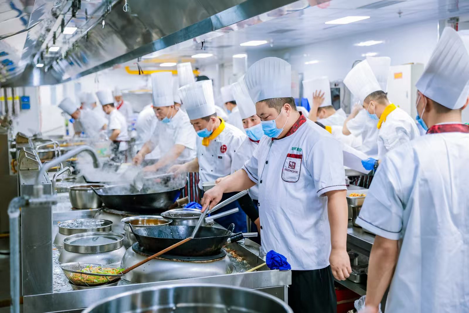 创新食谱绘美味健康画卷，圣禾载誉而归续写学生餐暖心新篇章